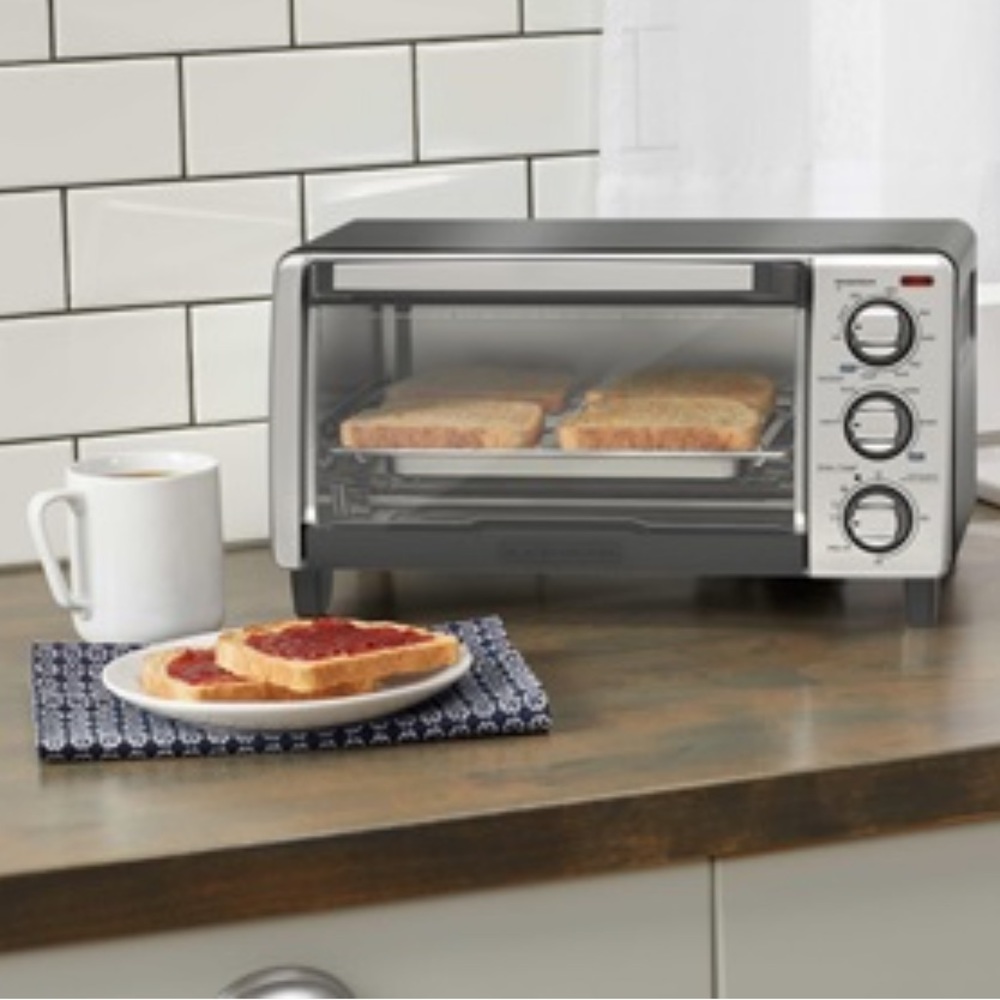 *SOLD* BLACK+DECKER 4 Slice Air Fry Toaster Oven - TO1747SSG